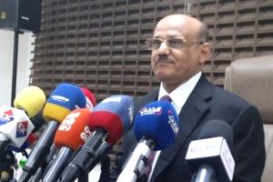 المعبقي يغادر عدن بعد نجاحات مصرفية تُعزز استقرار العملة.. الداعري يبشر بانفراجة اقتصادية قريبة