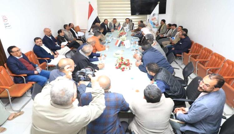 بدء الحرب الحوثية على كبار تجار صنعاء.. تفاصيل تفكيك أعمدة الاقتصاد لصناعة طبقة موالية