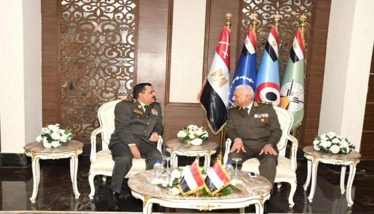 لقاء عسكري يمني مصري