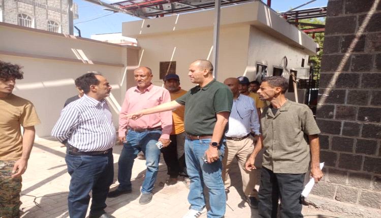 باخبيرة وعواس ينفذان نزولًا ميدانيًا لمعالجة مشكلة طفح مياه الصرف الصحي في القرية الروسية بخور مكسر