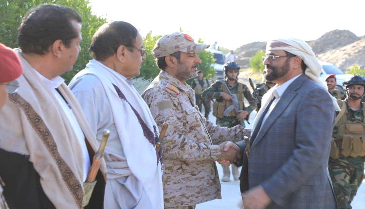 العرادة يعود إلى مأرب بالتزامن مع حشود اخوانية تستهدف شبوة وحضرموت 