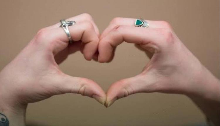 دراسة تكشف دور الحب في الحماية من السمنة 