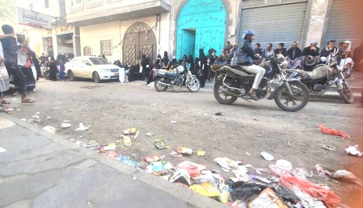 الحوثي يحاصر الخبز والبطانية.. جماعة تمنع الدفء عن الفقراء وتتاجر بالجوع في صنعاء