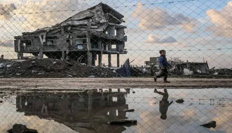 إسرائيل تصعد هجماتها في غزة وتقصف عدة محاور في القطاع 