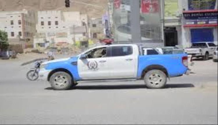 ضبط متهمًا قام بقتل شابين  دهسهما بسيارته في حضرموت