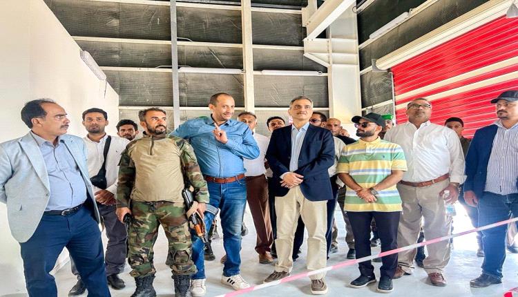 لملس يطّلع على سير العمل في المشروع الاستراتيجي لخزان الضخ