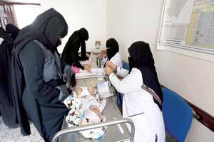 قيادات حوثية تستهدف مراكز طبية في صنعاء