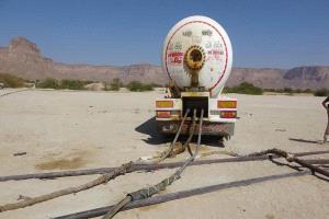 شبكات نهب منظمة تدير عملية نهب النفط الحضرمي