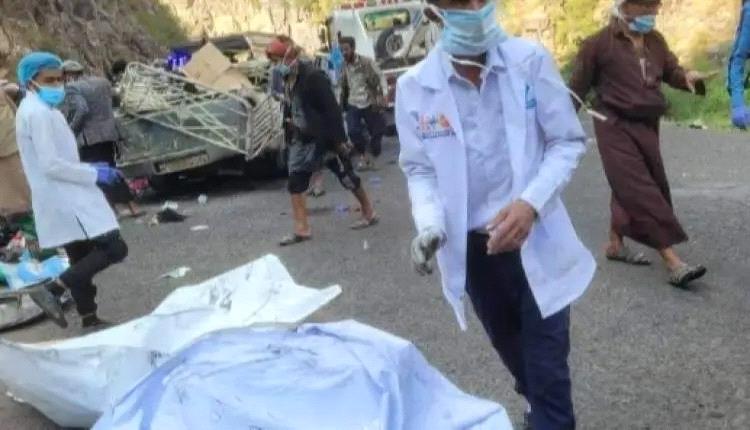 أعنف حادث مروري في اليمن.. الضحايا نحو 25 شخص في الحديدة
