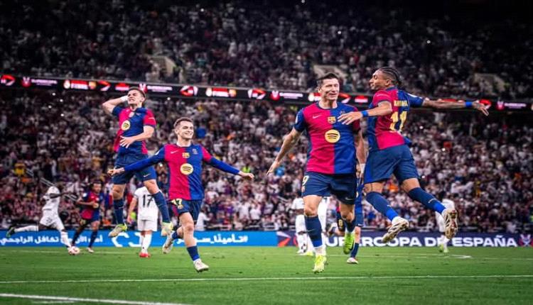 برشلونة يسحق ريال مدريد ويتوج بلقب السوبر الإسباني