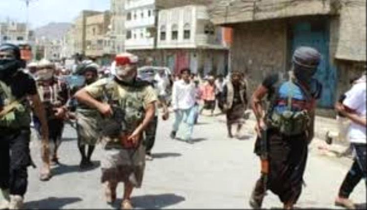 نقابة الصحفيين تطالب بتحقيق عاجل وردع المعتدين بعد اعتداء وحشي على مراسل قناة العربية في تعز