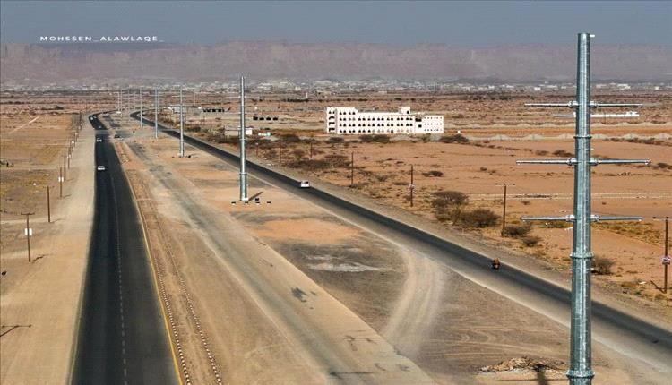 الإمارات تُشعل الضوء في ظلام شبوة.. محطة شمسية عملاقة تقهر أزمة الكهرباء وتُفجّر جنون لوبيات الفشل