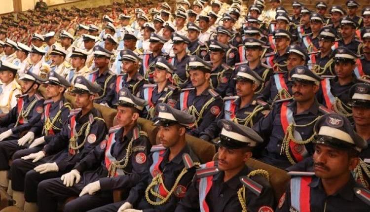 ضباط مبتعثون في مصر يطالبون المجلس الرئاسي بإنقاذ مستقبلهم بعد توقيف ملفاتهم دون مبرر