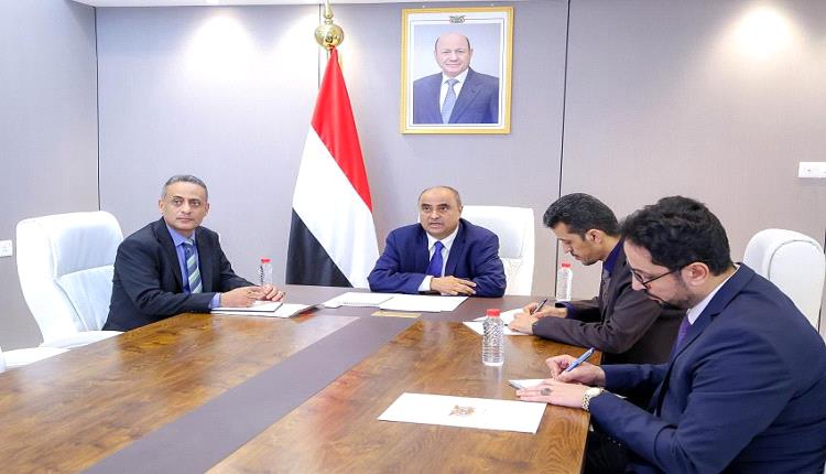 الحكومة تعلن حالة استنفار استعدادًا لحدث دولي حاسم لإنقاذ اليمن من مجاعة شاملة