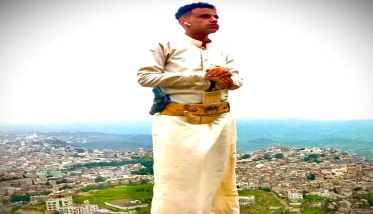 باص مفخخ بالرعب.. فتاة تقفز من حافلة بعد رشها بمخدر.. مسؤول طارد الخاطفين وضبطهم في إب