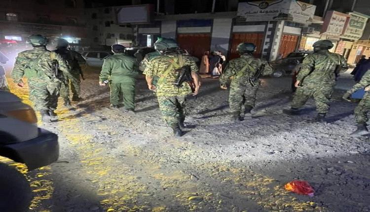 أول محافظة تُنزل التسعيرة الجديدة لكافة المواد الغذائية والشرطة تفرضها على التجار.. الصنف والسعر
