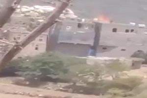 مواجهة مصيرية بريمة: 120 طقم حوثي ضد شيخ كهل لا يملك سوى مصحفه.. والقبائل تستنفر دفاعًا عن حنتوس
