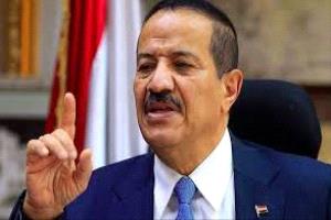 وزير خارجية الحوثي يغادر مطار عدن.. بضغوط هذه الدول بعد أسبوعين من الاعتقال