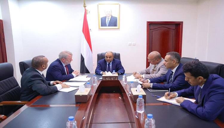برنامج أممي جديد يضخ الدعم النقدي في شرايين اليمن المنهكة.. ومساعي لتحويل المساعدات إلى تنمية