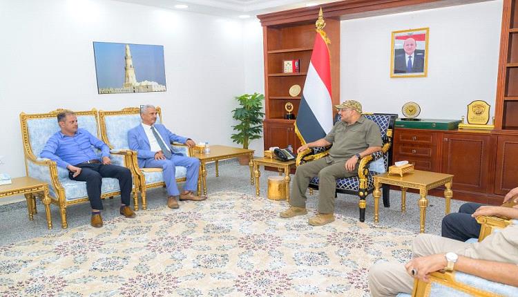 كفى انقسامًا.. صالح: آن الأوان لدفن الخلافات الحزبية والاصطفاف لخدمة تعز
