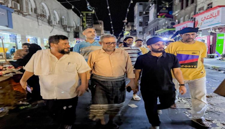 عدن.. حملة لإزالة المخلفات في صيرة استعدادًا لعيد الأضحى المبارك