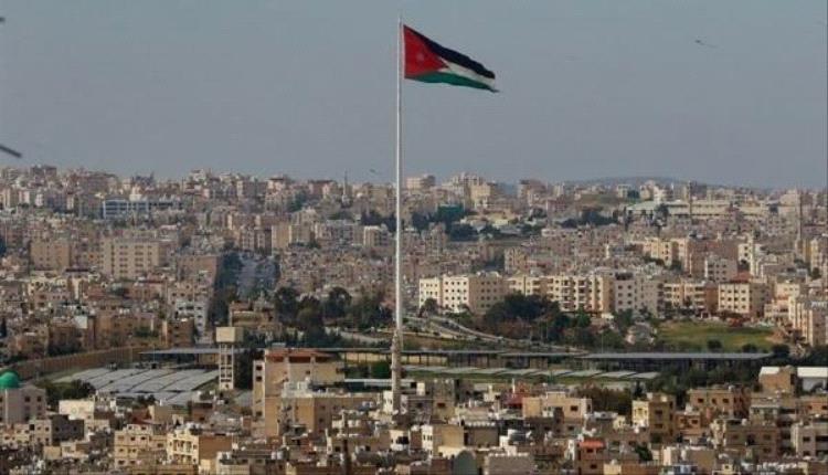 سقوط طائرة مسيرة في عمان ووقوع أضرار مادية