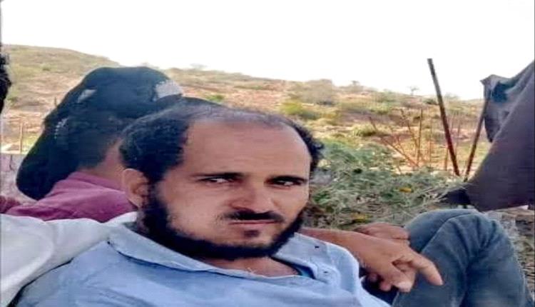 شاهد.. صديق يقتل صديقه داخل مطعم بسناح وفيديو يوثق اللحظة الدامية