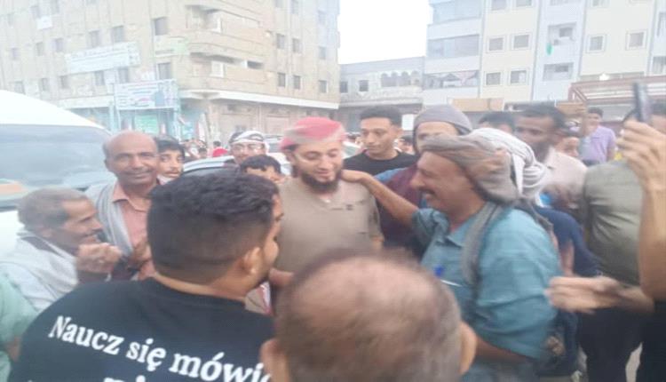 شاهد أول صورة للشيخ الكازمي في المنصورة عقب الإفراج عنه