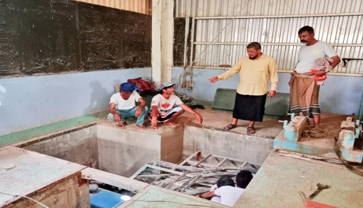 بدء ضخ المياه إلى خزان بوابة عدن تمهيدًا لتغذية المديريات الأربع