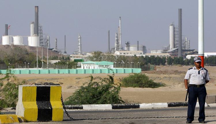 تحرك حكومي نحو تشغيل تشغيل مصافي عدن واستعادة نشاطها الاقتصادي