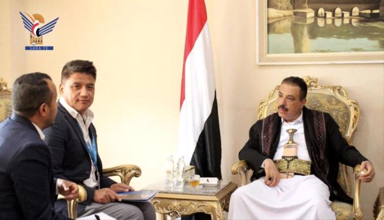 الحوثيون يعلنون استئناف الغذاء العالمي لأنشطته في مناطقها