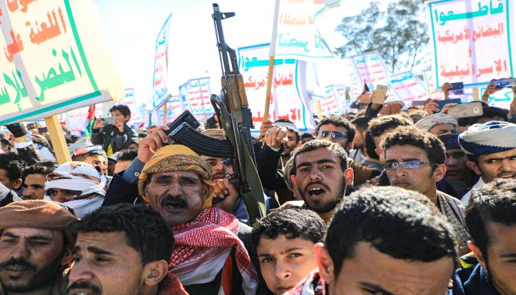 بالاسماء.. مصير مجهول لقيادات حوثية بارزة عقب غارات استهدفت منظومة الصواريخ