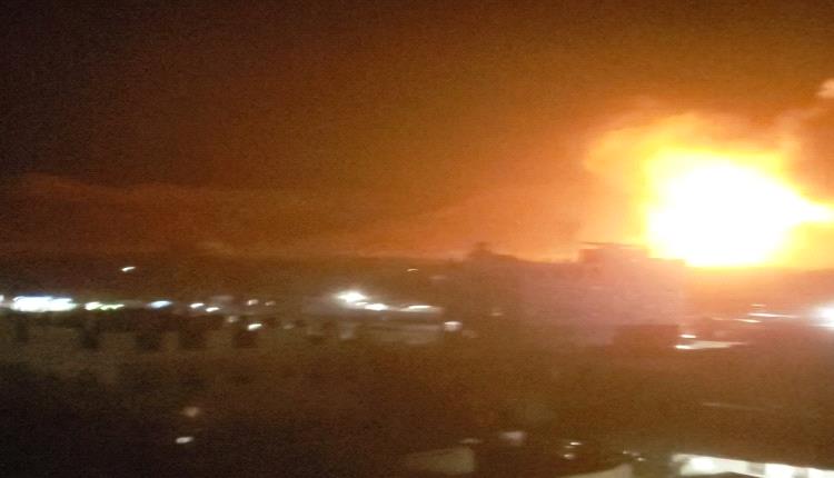 مشاهد أولية: الطيران الحربي يشن غارات مكثفة على معسكرات حوثية في صنعاء وصعدة والجوف