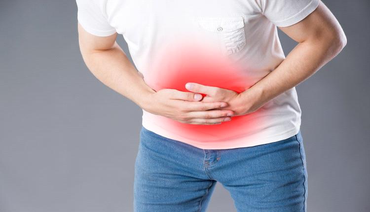 كيف تتجنب مغص المعدة في أول أيام العيد