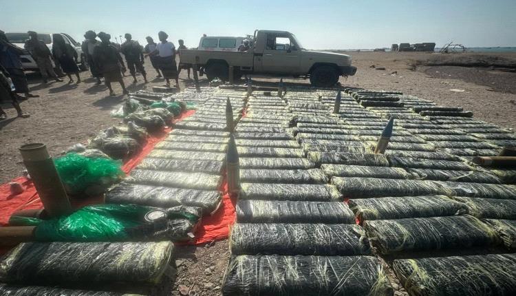 صور ضبط شحنة موت عائمة: صواريخ وقنابل في قبضة الأمنية المشتركة قبالة سواحل العارة