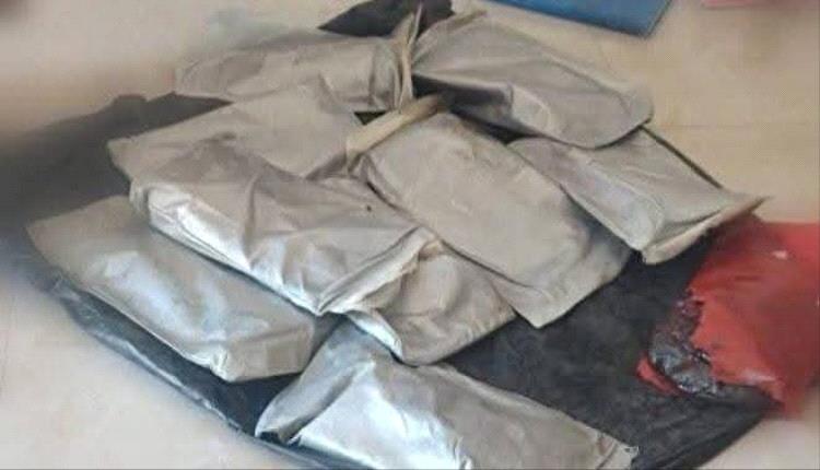 كمين محكم.. خفر السواحل يضبط شحنة "سموم قاتلة" قبالة سواحل هذه المحافظة