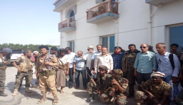 أبين.. عملية أمنية مشتركة تنجح في تحرير مهندسين مختطفين تابعين لمصنع إسمنت أبين 