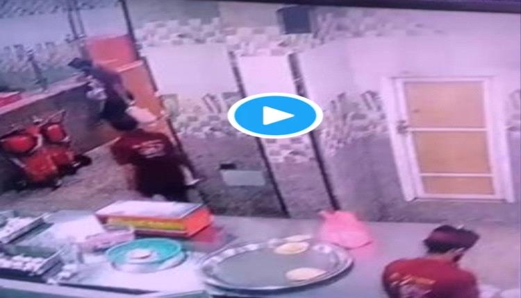 شاهد اعتداءات قيادات حوثية على مواطنين في إب