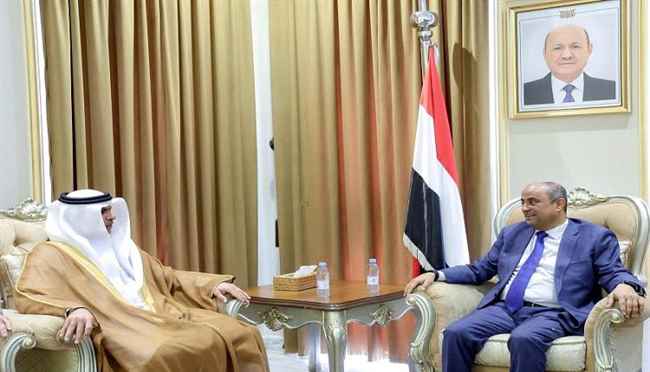 رئيس الحكومة يبحث مع سفير الإمارات دعم اقتصادي عاجل وخطة تعافي طموحة لليمن.. تفاصيل هامة