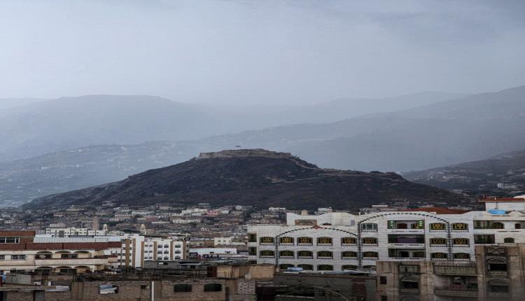 فضيحة ماء تعز: مؤسسة المياه تتواطأ مع السوق السوداء والمواطن يدفع الثمن