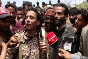 الكشف عن حقيقة ظهور جنود جنوبيين في مشهد عناق أثار الجدل أثناء فتح الضالع - صنعاء
