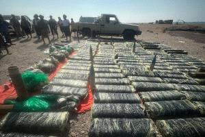 صور ضبط شحنة موت عائمة: صواريخ وقنابل في قبضة الأمنية المشتركة قبالة سواحل العارة