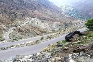 تفجيرات شديدة تهز الجبال والحوثي يستنفر ويحفر المتاريس والخنادق