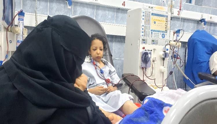 الصحفي بجاش يروي تفاصيل وفاة طفلته بخطأ طبي في تعز.. رحلة معاناة