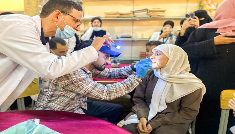 “فريق الحماية السنية” تنفذ حملة طوعية لفحص وعلاج أطفال الصم والبكم في عدن
