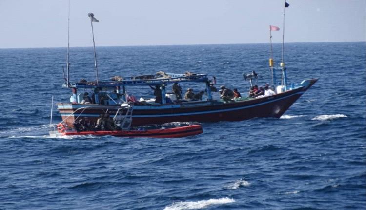 شبكة تهريب نفط وأسلحة إيرانية تربط الحوثي بالسودان.. أمريكي يكشف محور إقليمي جديد بالأحمر