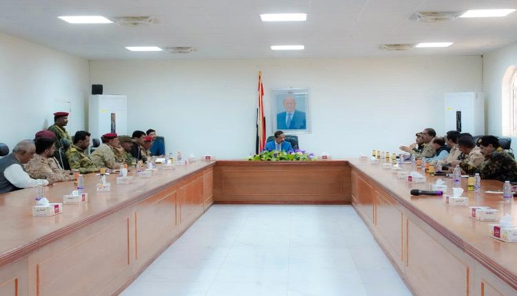 امنية شبوة تناقش عدداً من القضايا المتصلة بعمل الاجهزة الامنية بالمحافظة