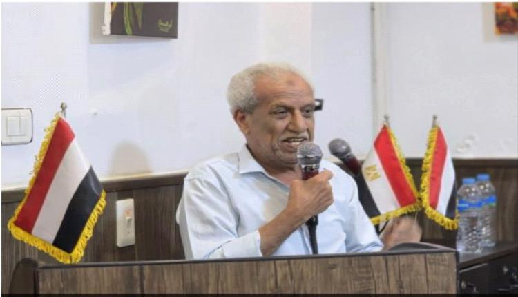 الضالعي ينسحب من المؤتمر القومي العربي بعد التواطؤ وتمجيد عبدالملك الحوثي