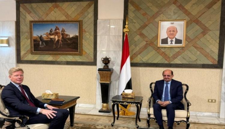غروندبرغ يطلع الحكومة اليمنية على نتائج اتصالاته وتحركاته الاخيرة 