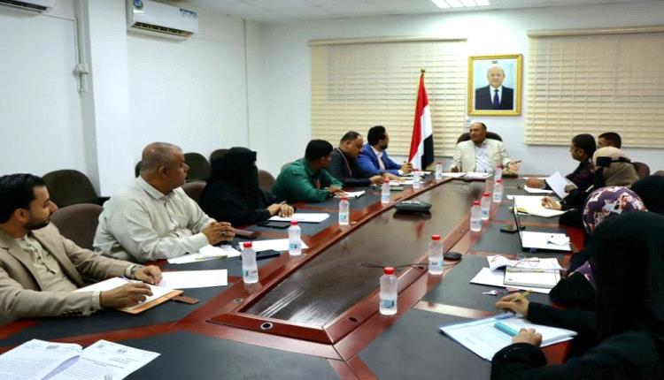 تشكيل لجنة مشتركة من وزارة الصناعة وهيئة الأدوية لتنفيذ قرار الحكومة بتوطين الصناعات الدوائية